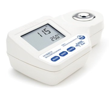 HANNA HI96813 Şarap, Meyve Suyunda % Brix ve Potansiyel Alkol Analizi için Dijital Refraktometre